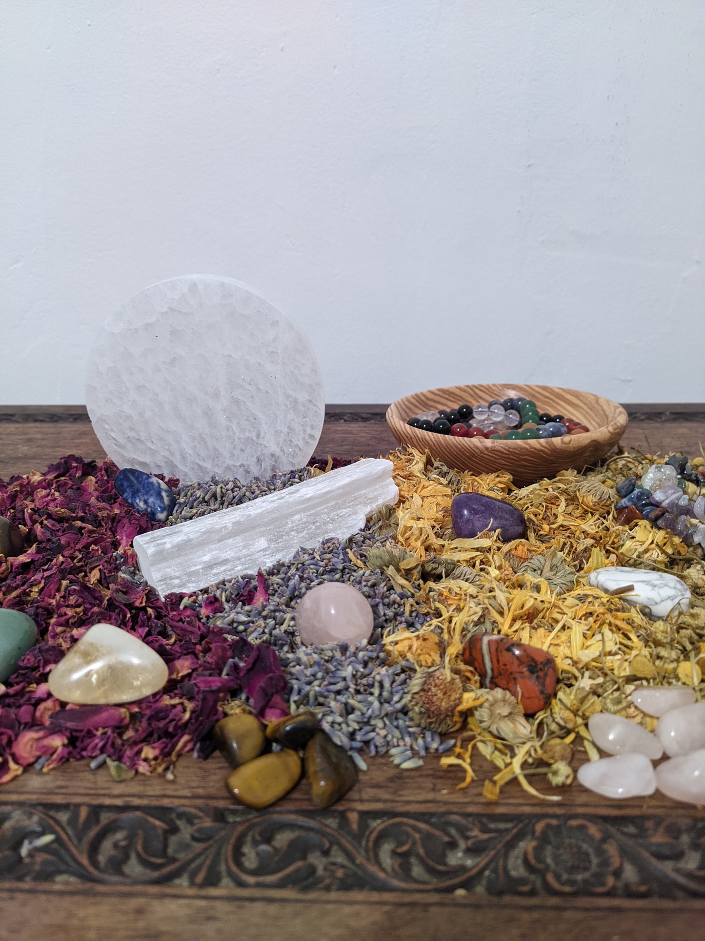 Tumble Stones and Dried Flowers with Selenite